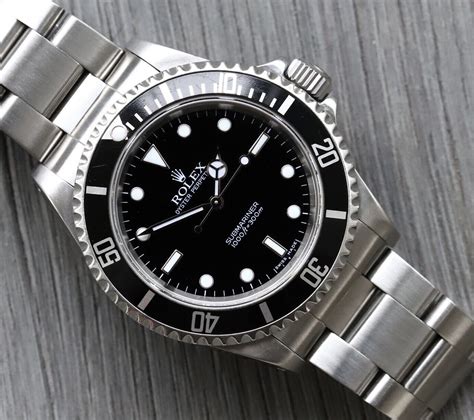 rolex 14060m 2 liner vs 4 leiner